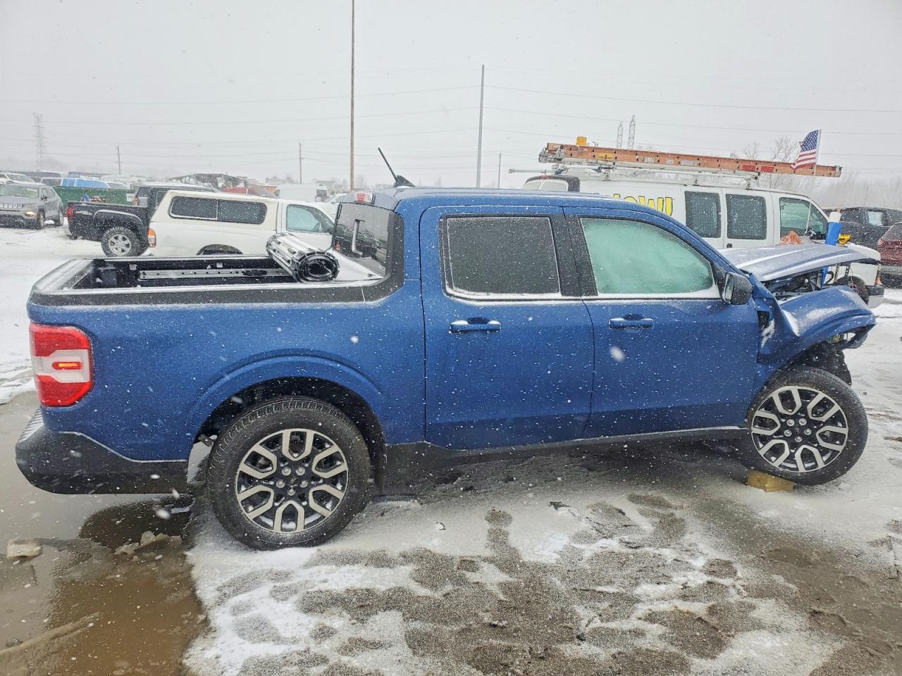 2024 FORD MAVERICK LARIAT photo 7