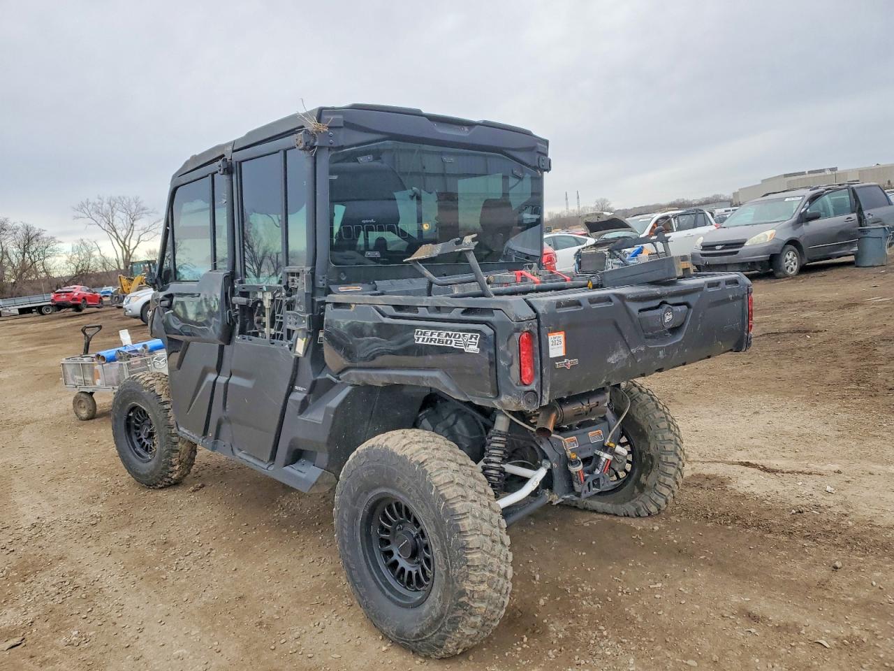 2024 CAN DEFENDER - utility vehicle photo 3