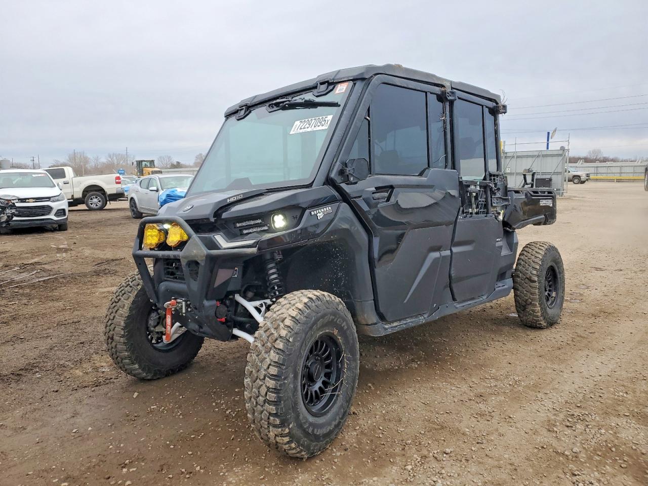 2024 CAN DEFENDER - utility vehicle photo 2