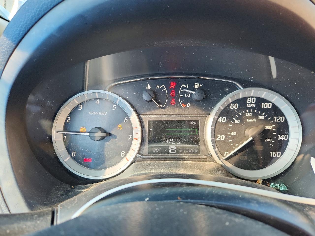 2015 NISSAN SENTRA S photo 9