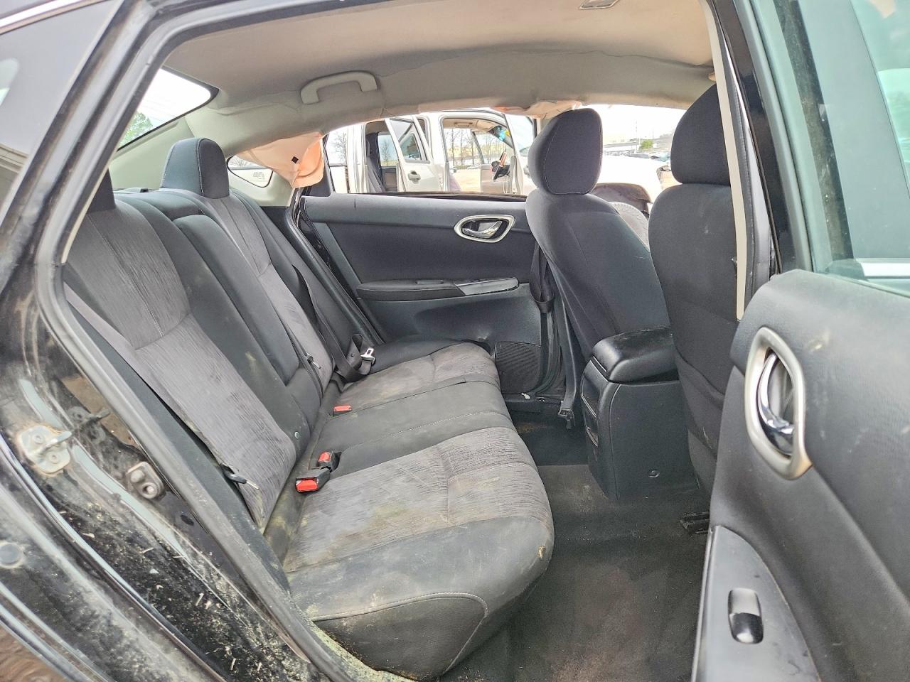 2015 NISSAN SENTRA S photo 10