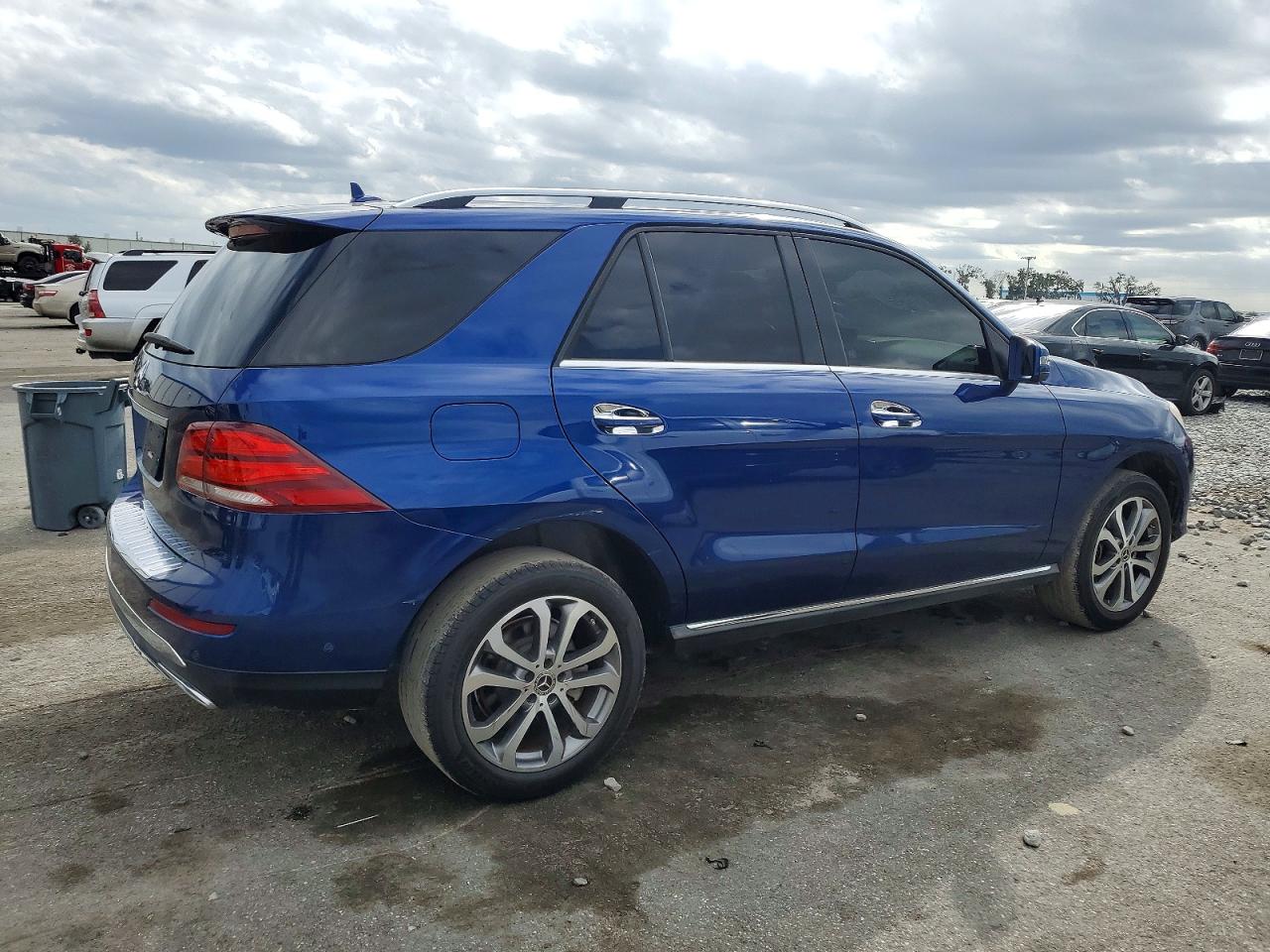 2017 MERCEDES-BENZ GLE 350 photo 5