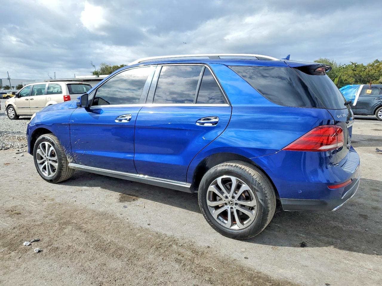2017 MERCEDES-BENZ GLE 350 photo 3