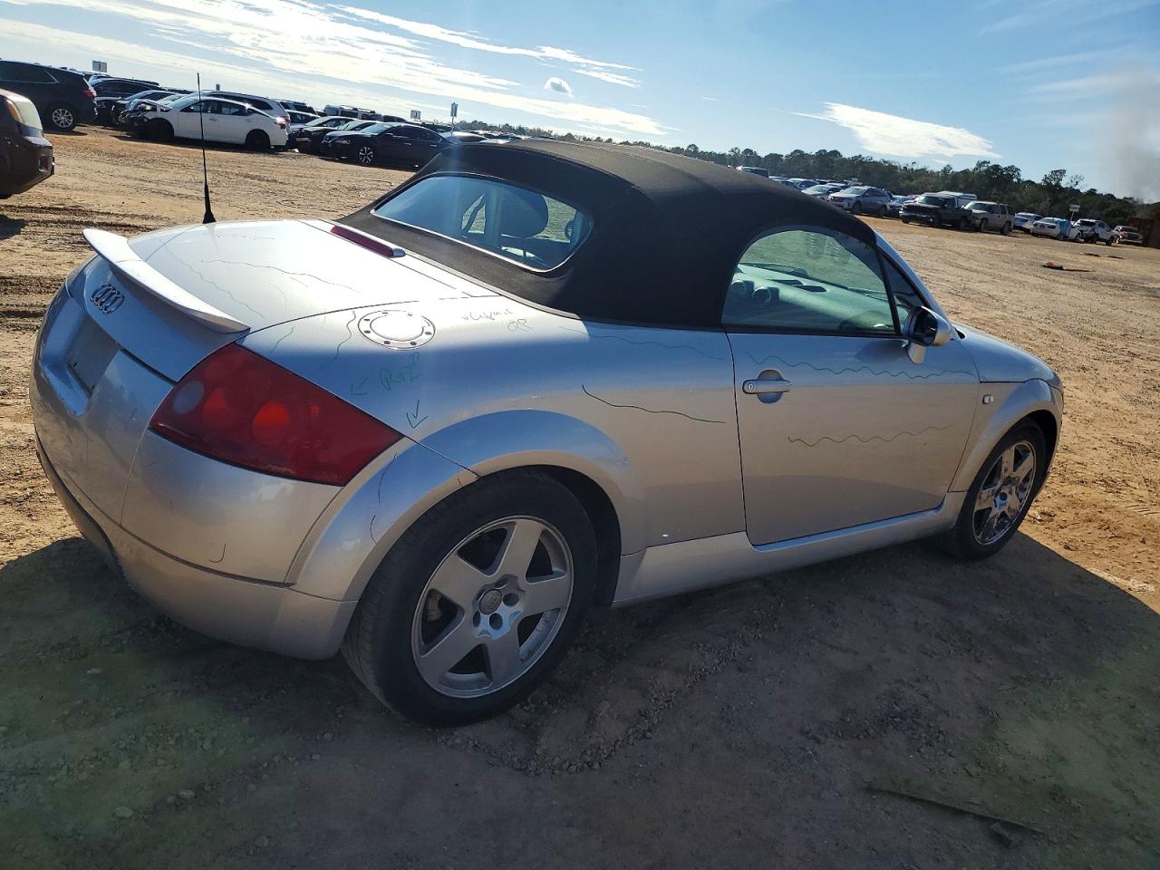 2002 AUDI TT photo 5