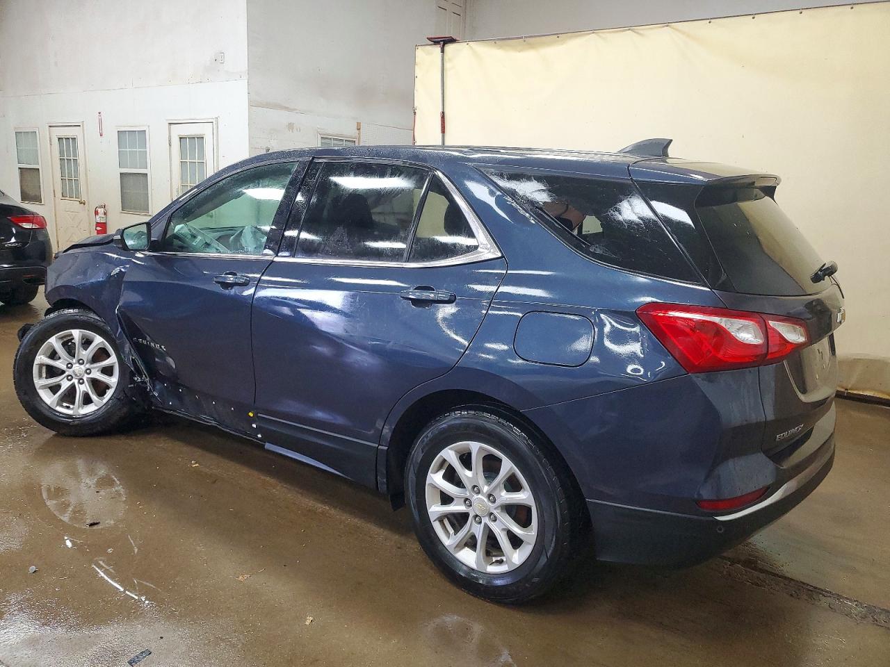 2018 CHEVROLET EQUINOX LT photo 3