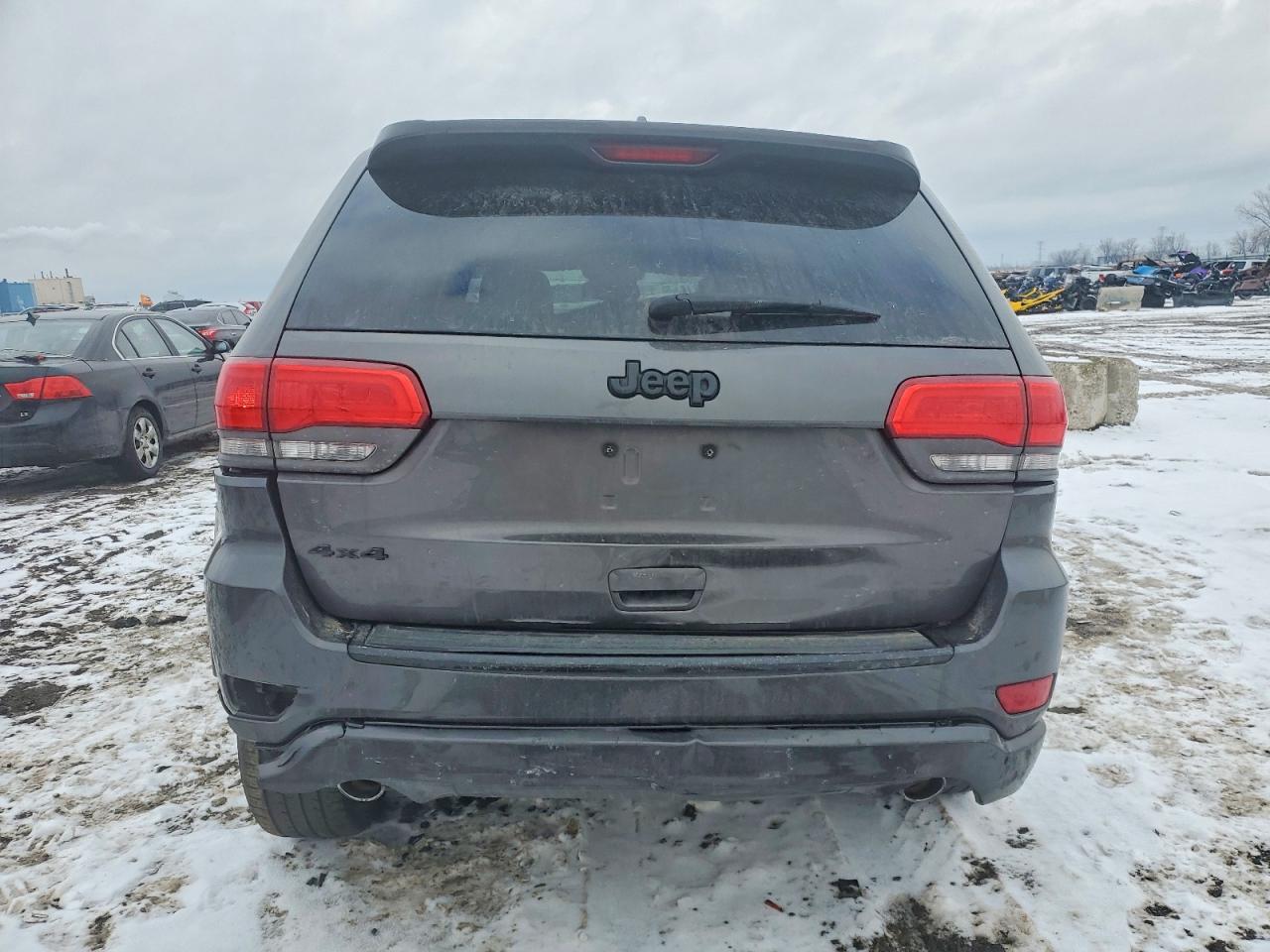 2015 JEEP GRAND CHEROKEE LAREDO photo 16