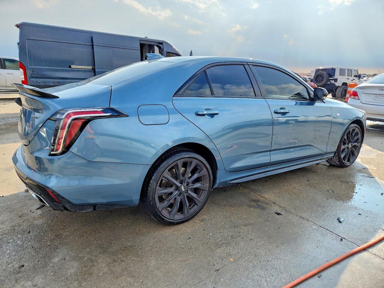 2023 CADILLAC CT4 SPORT photo 3