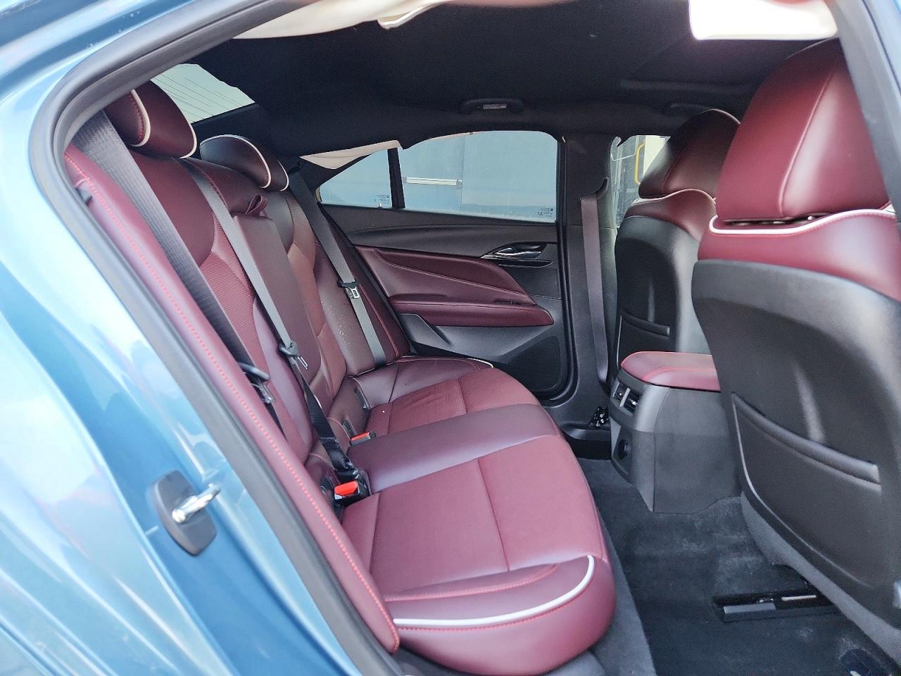 2023 CADILLAC CT4 SPORT photo 10