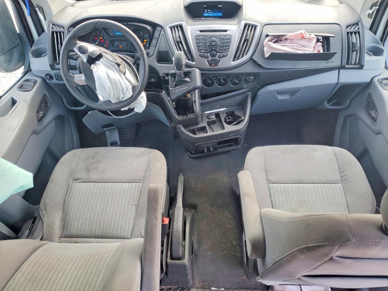 2017 FORD TRANSIT-150 WAG photo 8