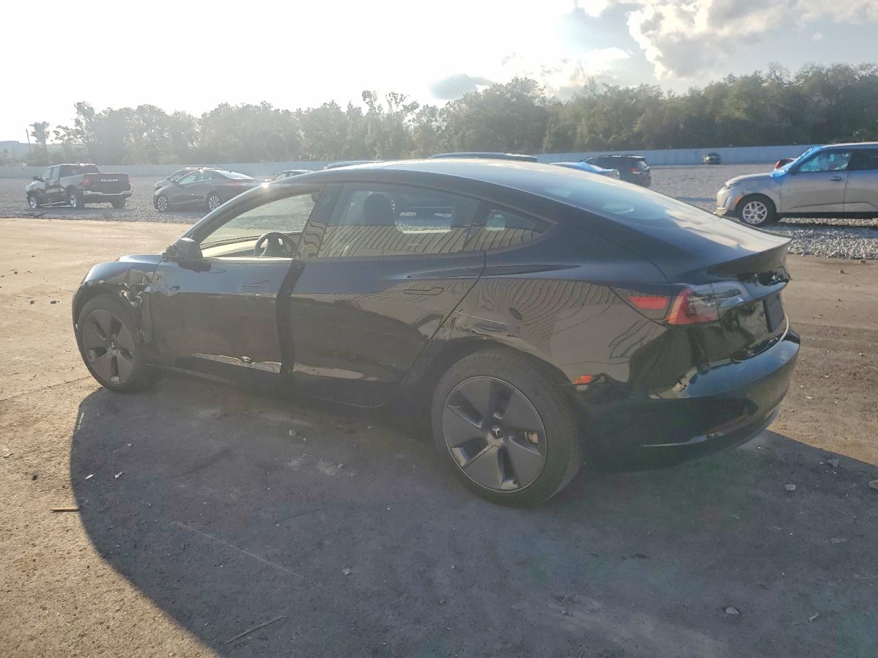2022 TESLA MODEL 3 photo 2