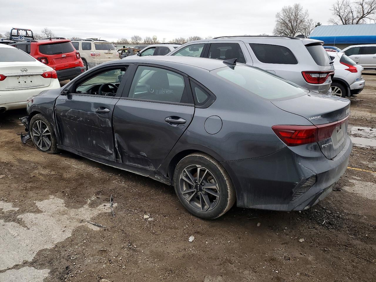 2023 KIA FORTE LXS photo 2