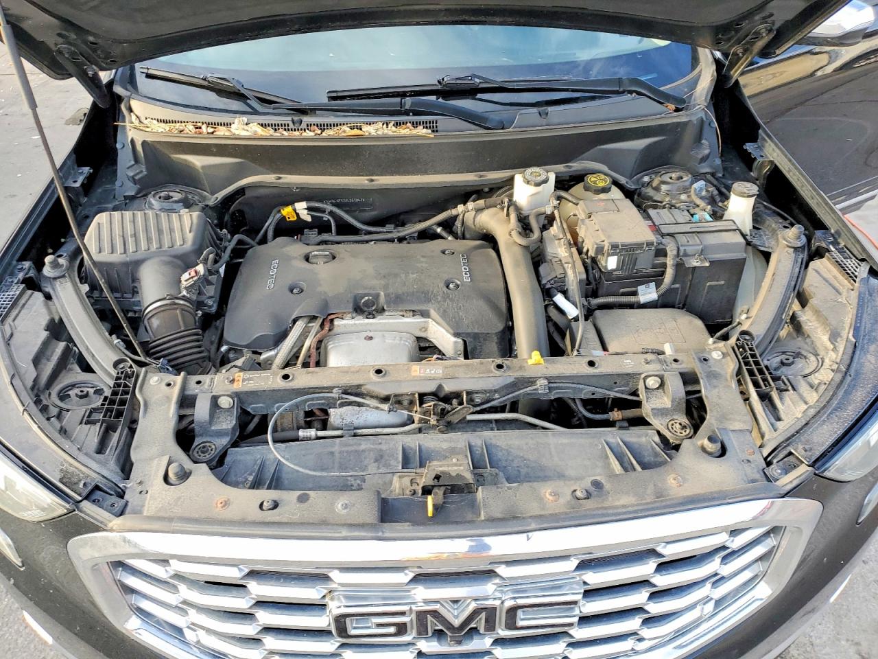 2018 GMC TERRAIN DENALI photo 34