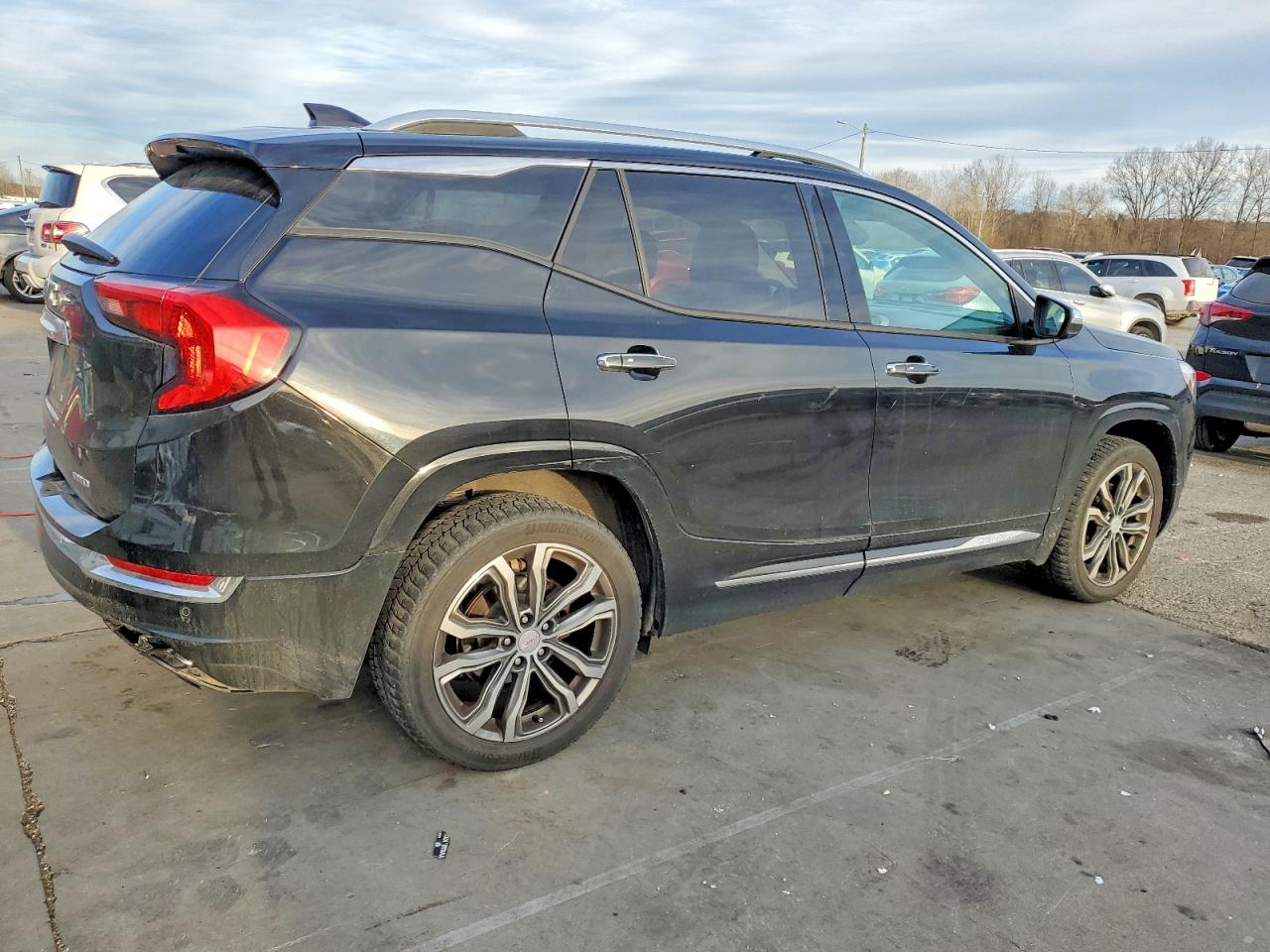 2018 GMC TERRAIN DENALI photo 7
