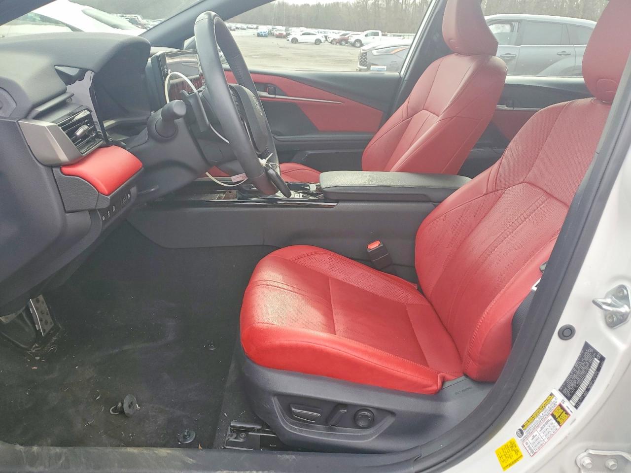 2025 TOYOTA CAMRY XSE photo 7
