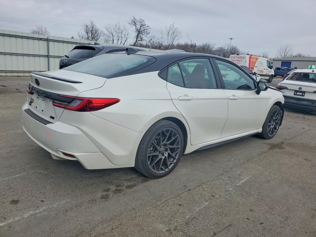 2025 TOYOTA CAMRY XSE photo 3