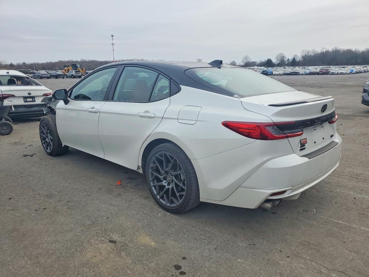 2025 TOYOTA CAMRY XSE photo 2