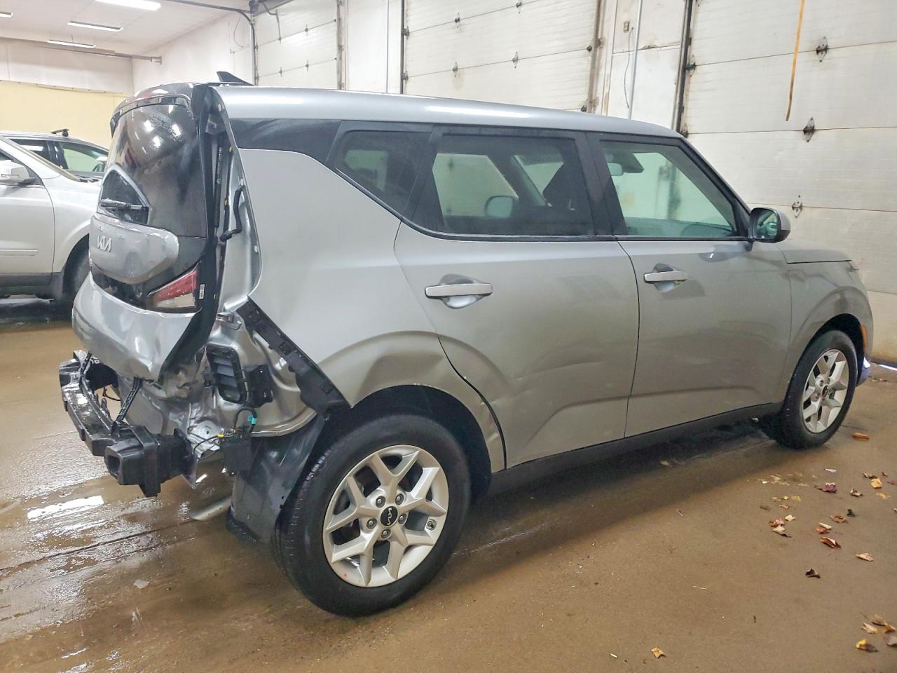 2025 KIA SOUL LX photo 5