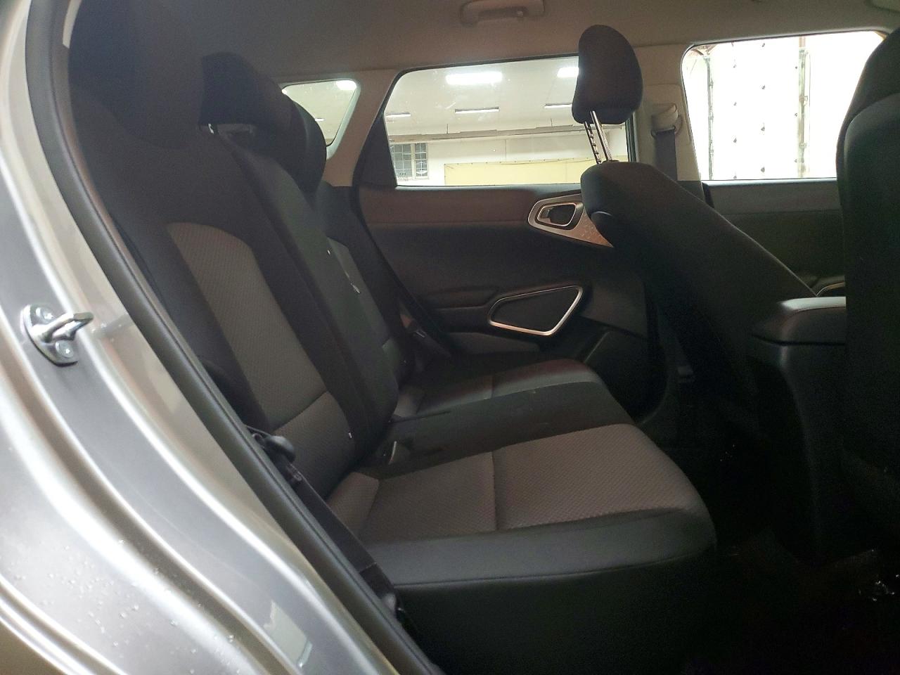 2025 KIA SOUL LX photo 21