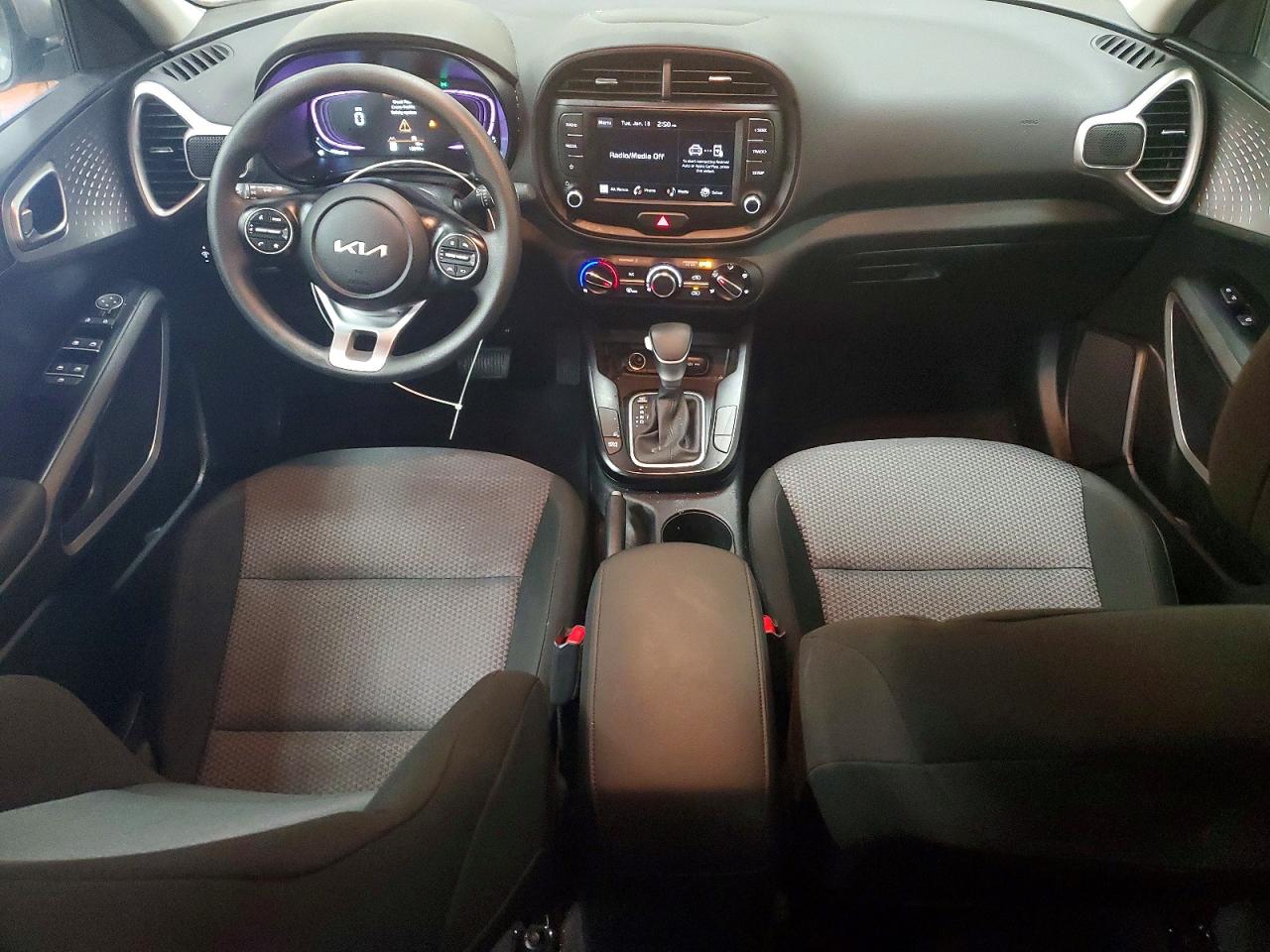 2025 KIA SOUL LX photo 15