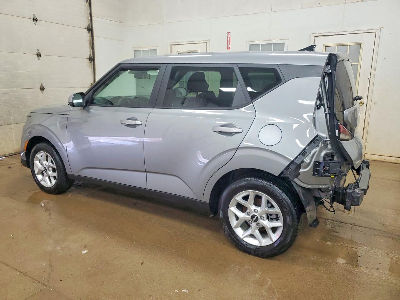 2025 KIA SOUL LX photo 3