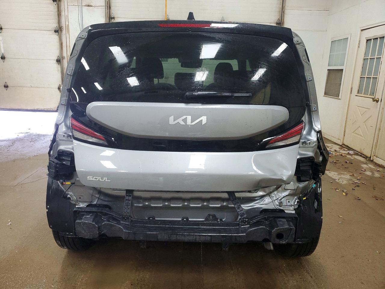 2025 KIA SOUL LX photo 11