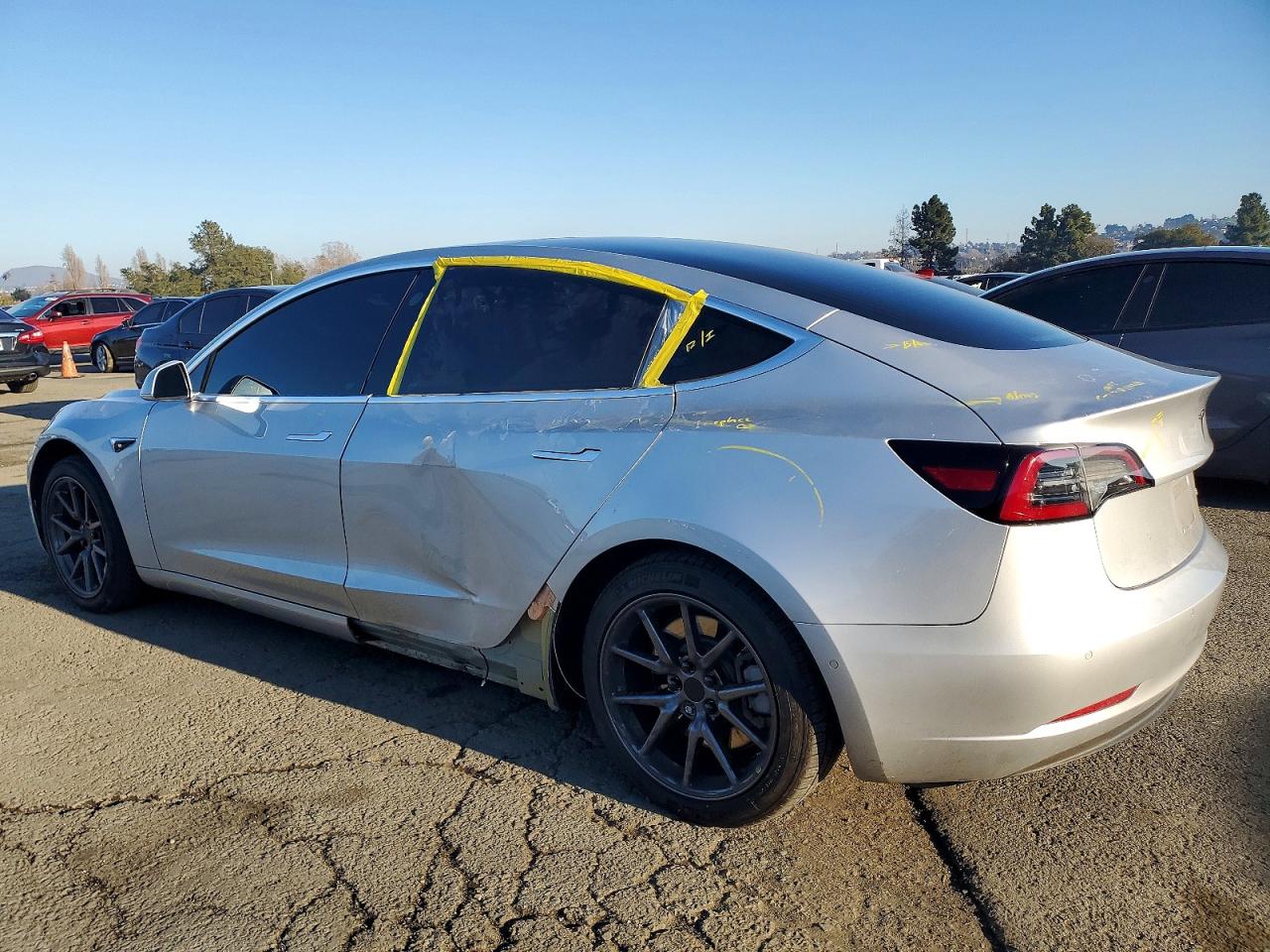 2018 TESLA MODEL 3 photo 2