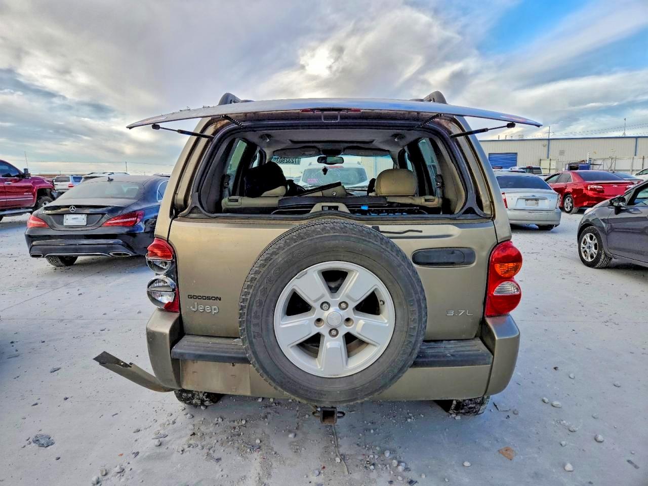 2003 JEEP LIBERTY photo 11
