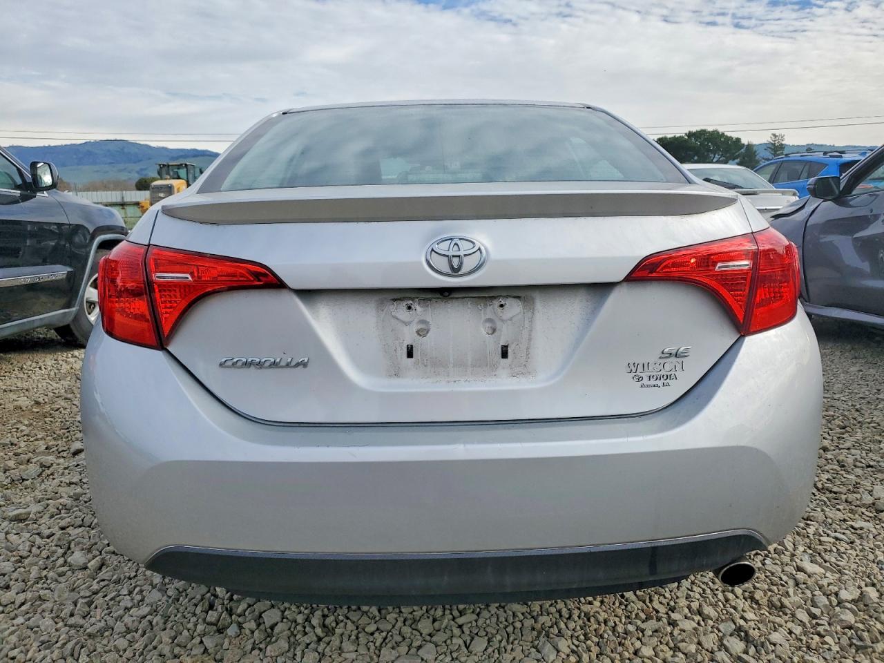 2017 TOYOTA COROLLA L photo 16