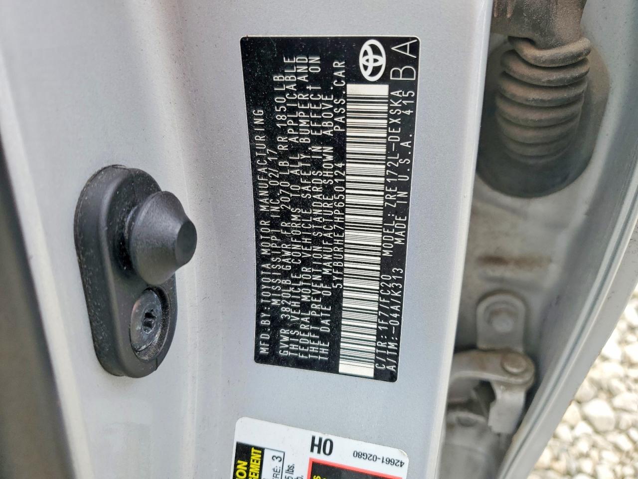 2017 TOYOTA COROLLA L photo 34