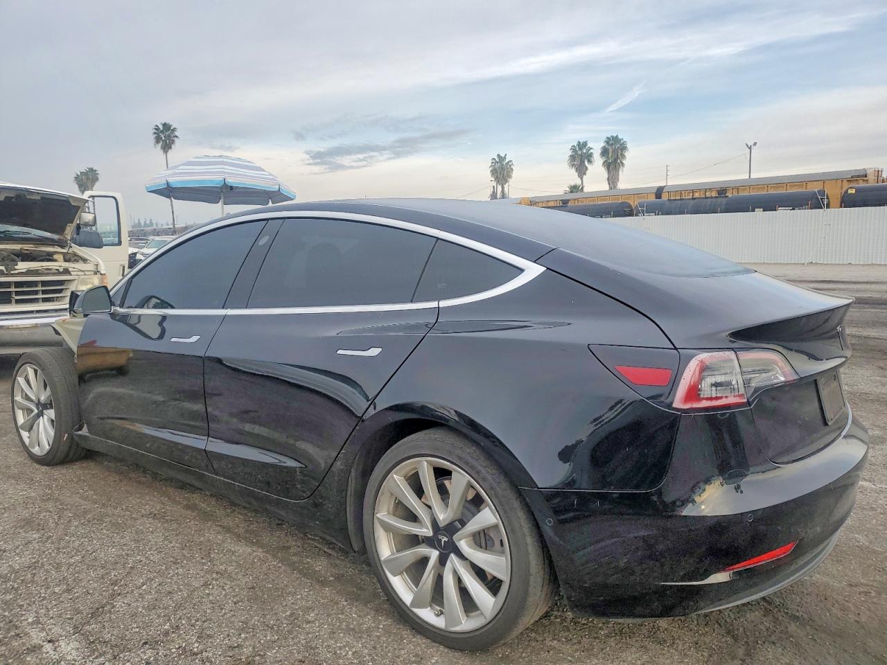 2020 TESLA MODEL 3 photo 3