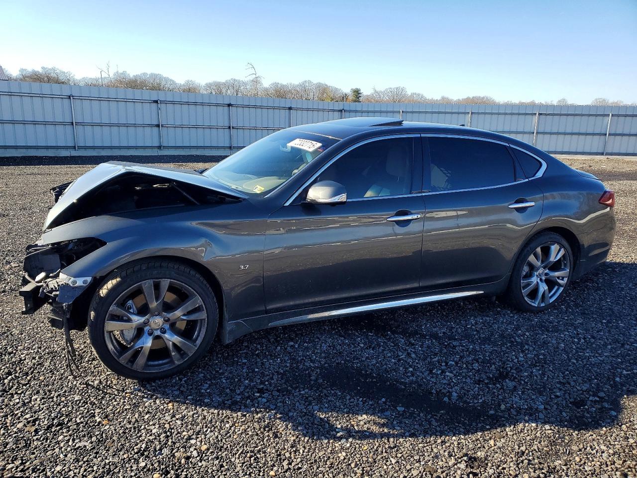 2015 INFINITI Q70L