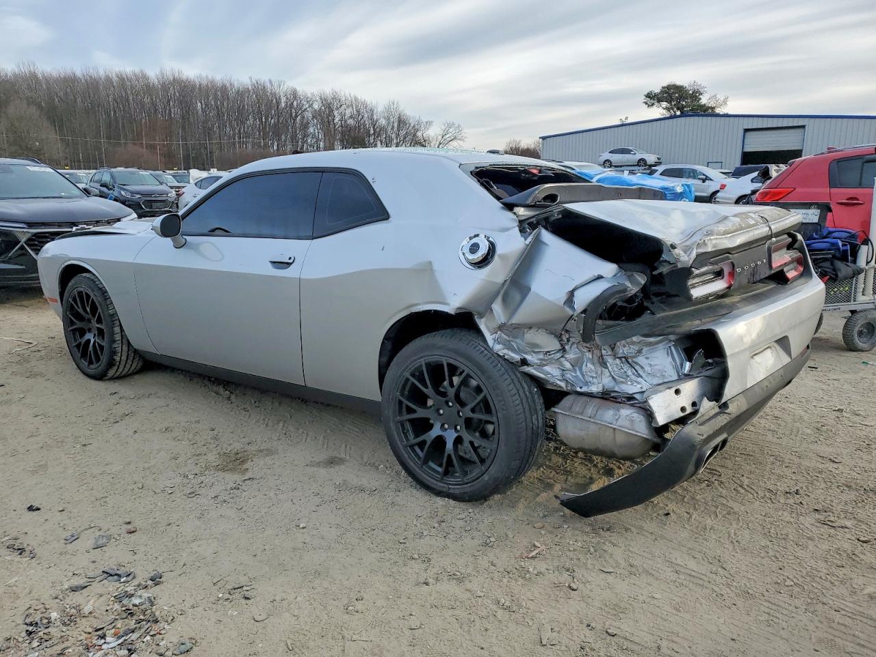 2023 DODGE CHALLENGER SXT photo 2