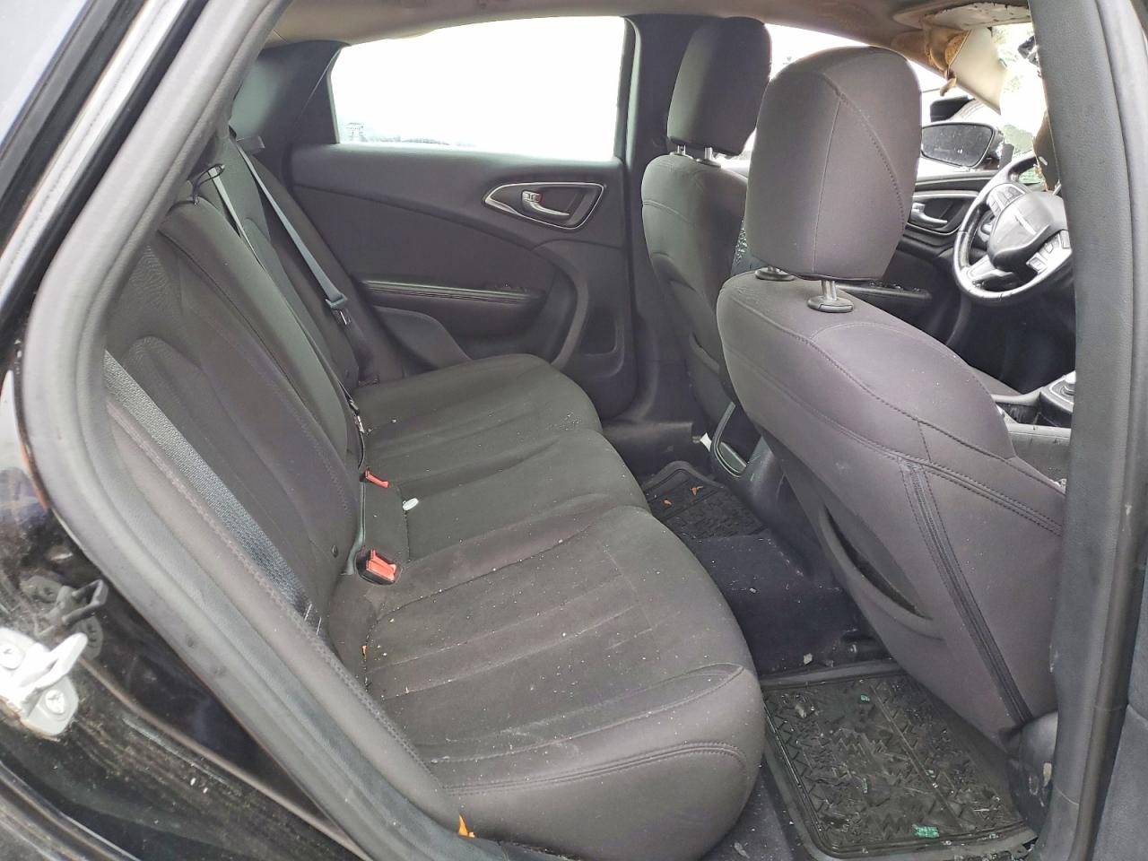 2015 CHRYSLER 200 LIMITED photo 19