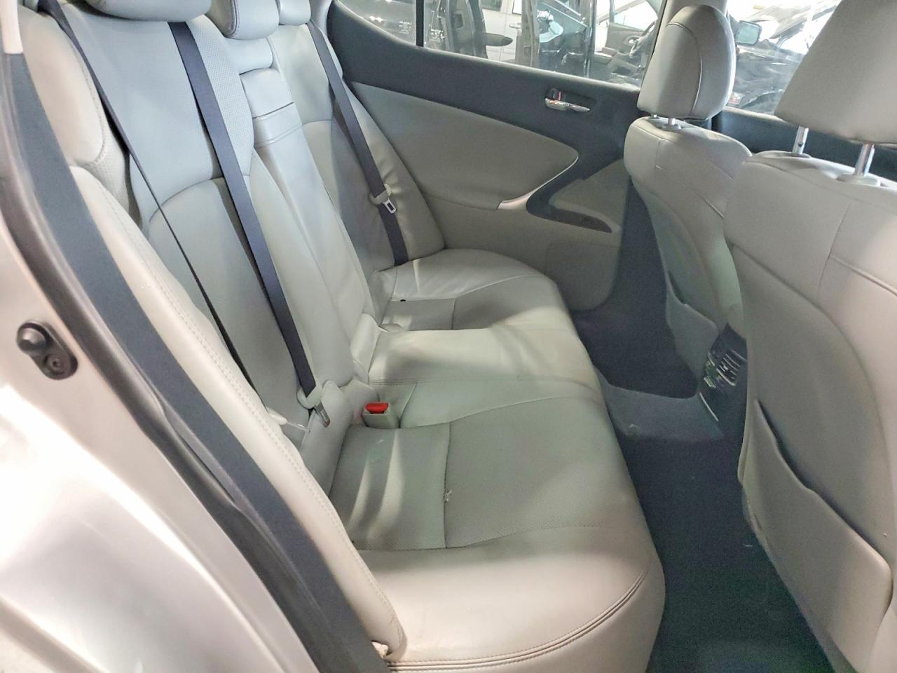 2006 LEXUS IS 250 photo 19