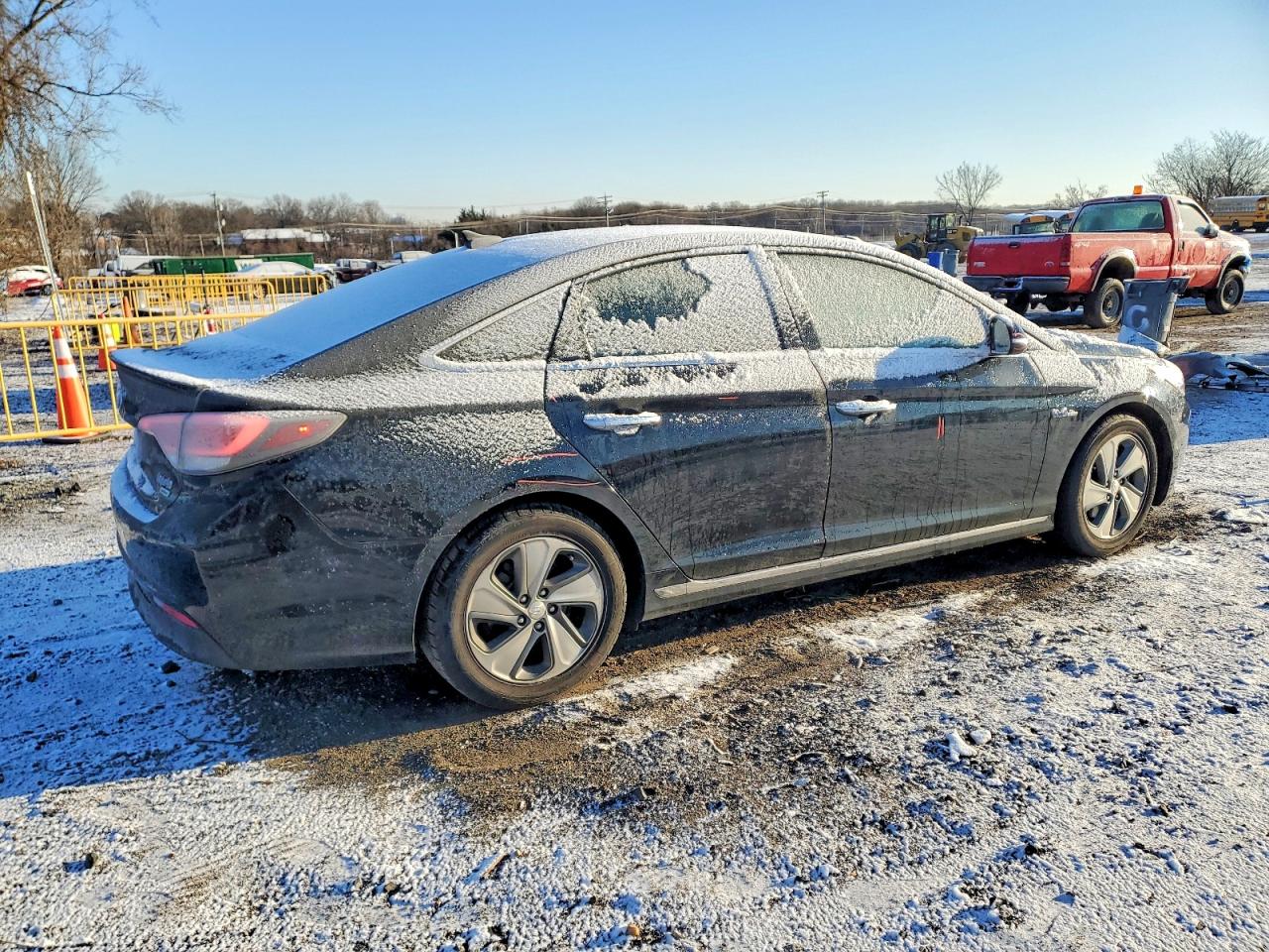 2016 HYUNDAI SONATA HYBRID photo 5