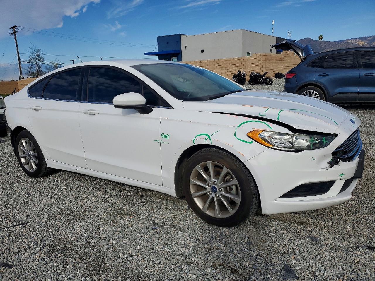 2017 FORD FUSION SE photo 4