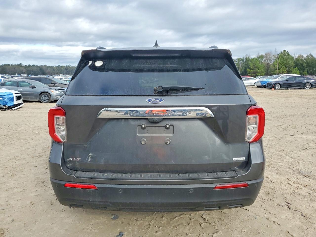 2020 FORD EXPLORER XLT photo 6