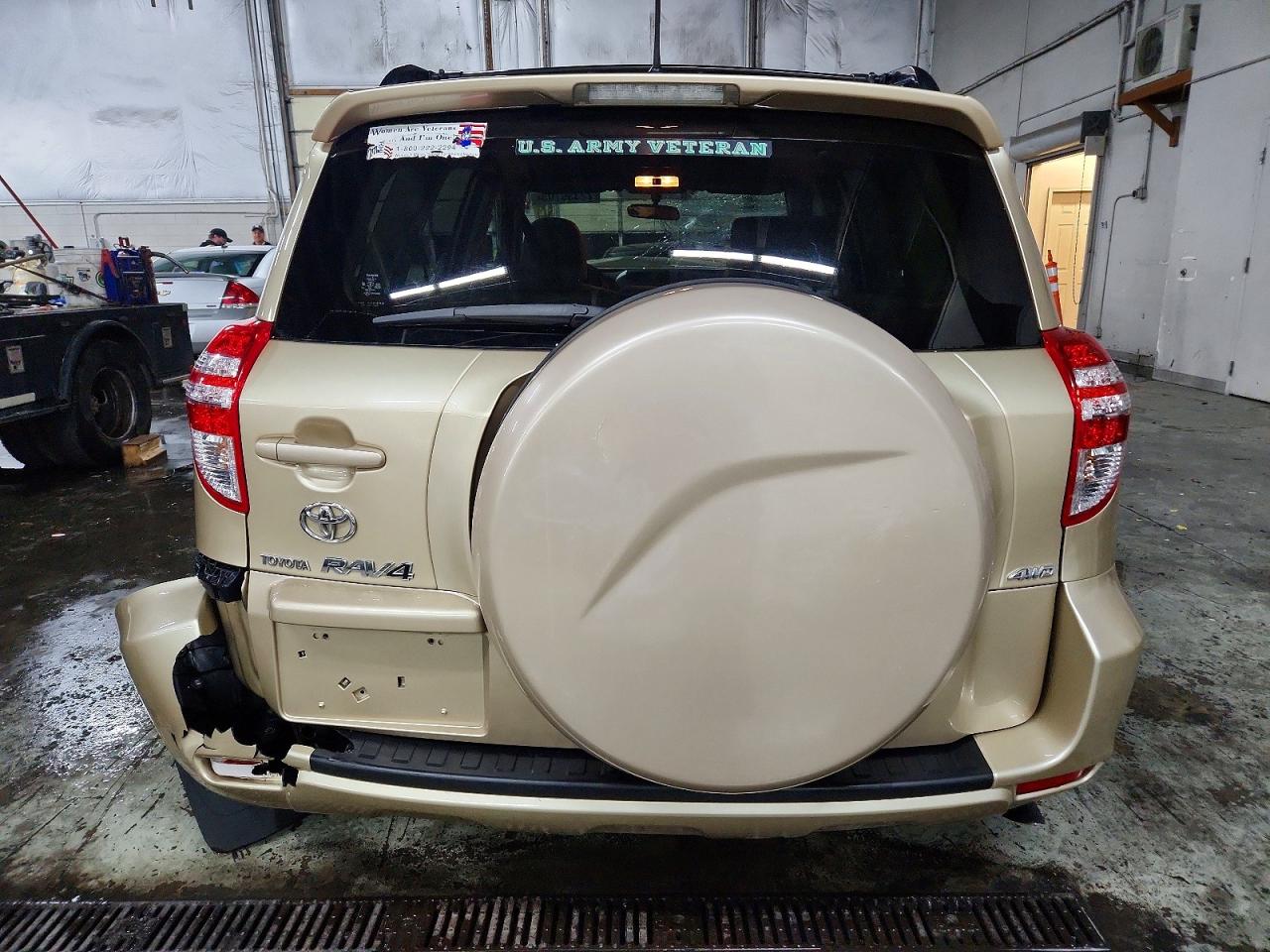 2009 TOYOTA RAV4 BASE photo 11