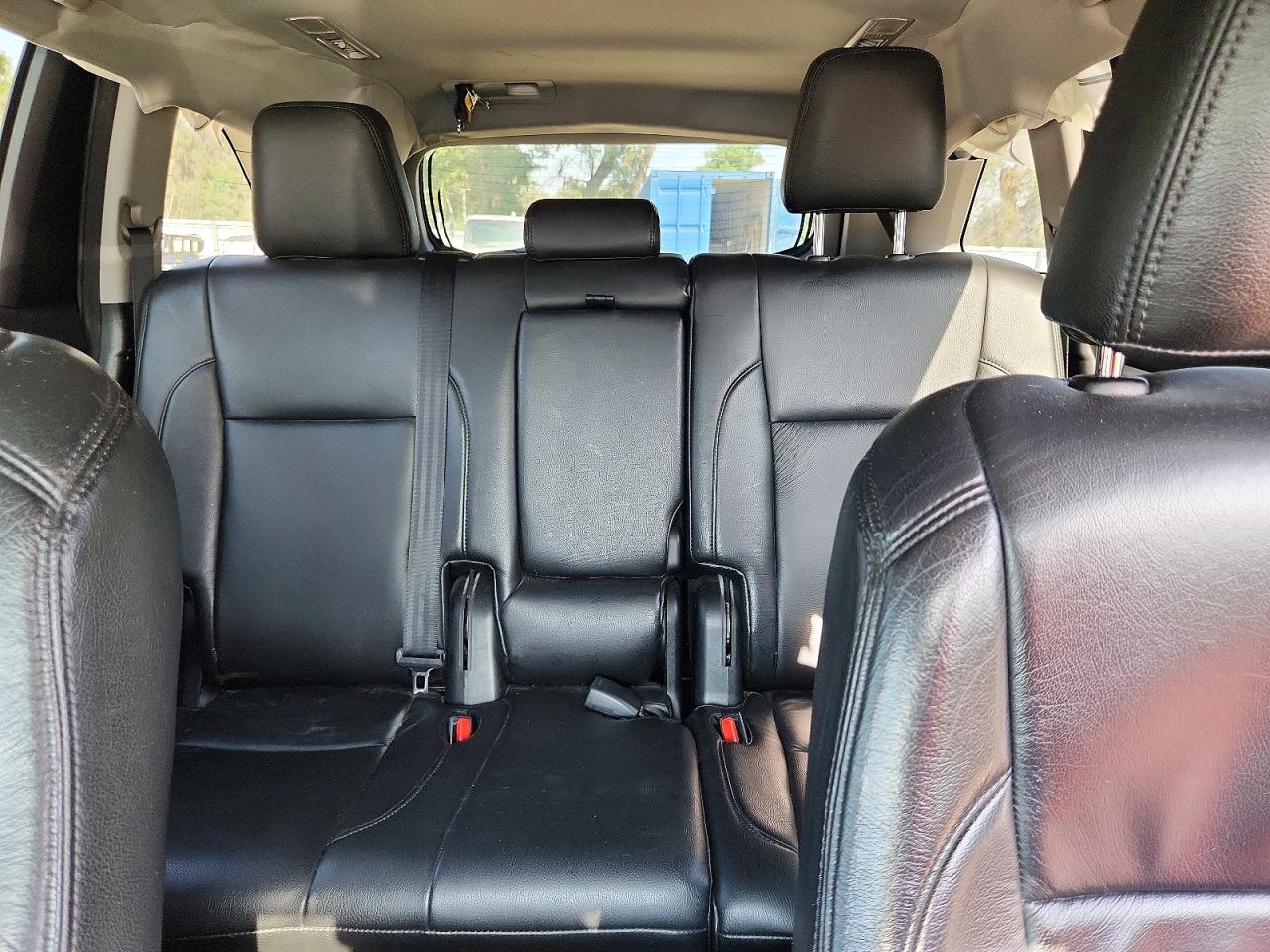 2016 TOYOTA HIGHLANDER LE photo 19