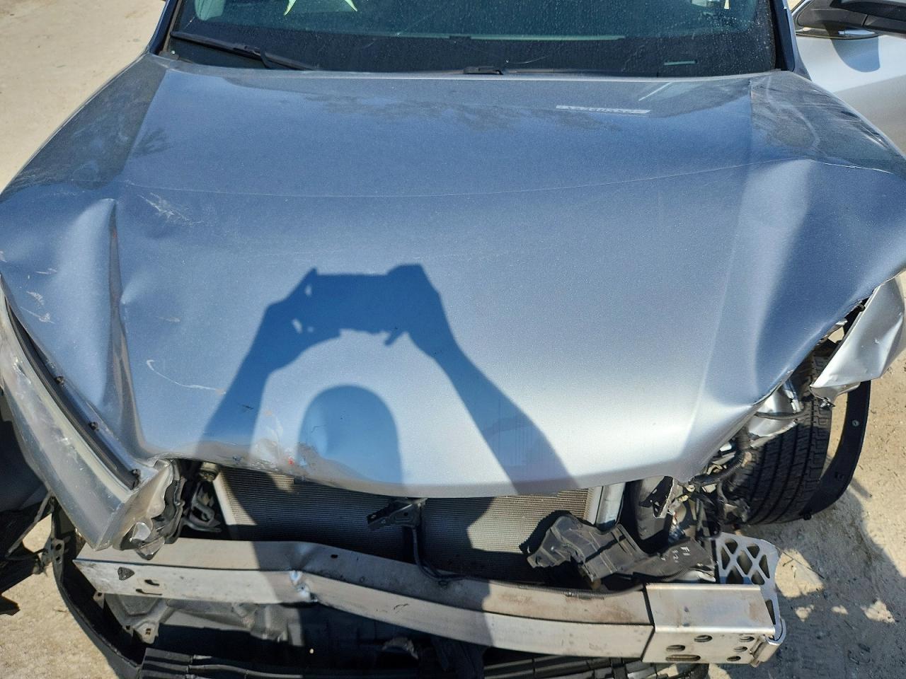 2016 TOYOTA HIGHLANDER LE photo 23