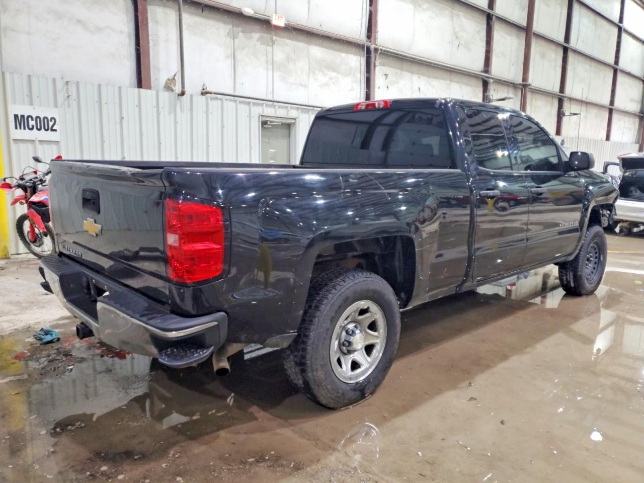 2014 CHEVROLET SILVERADO C1500 photo 3
