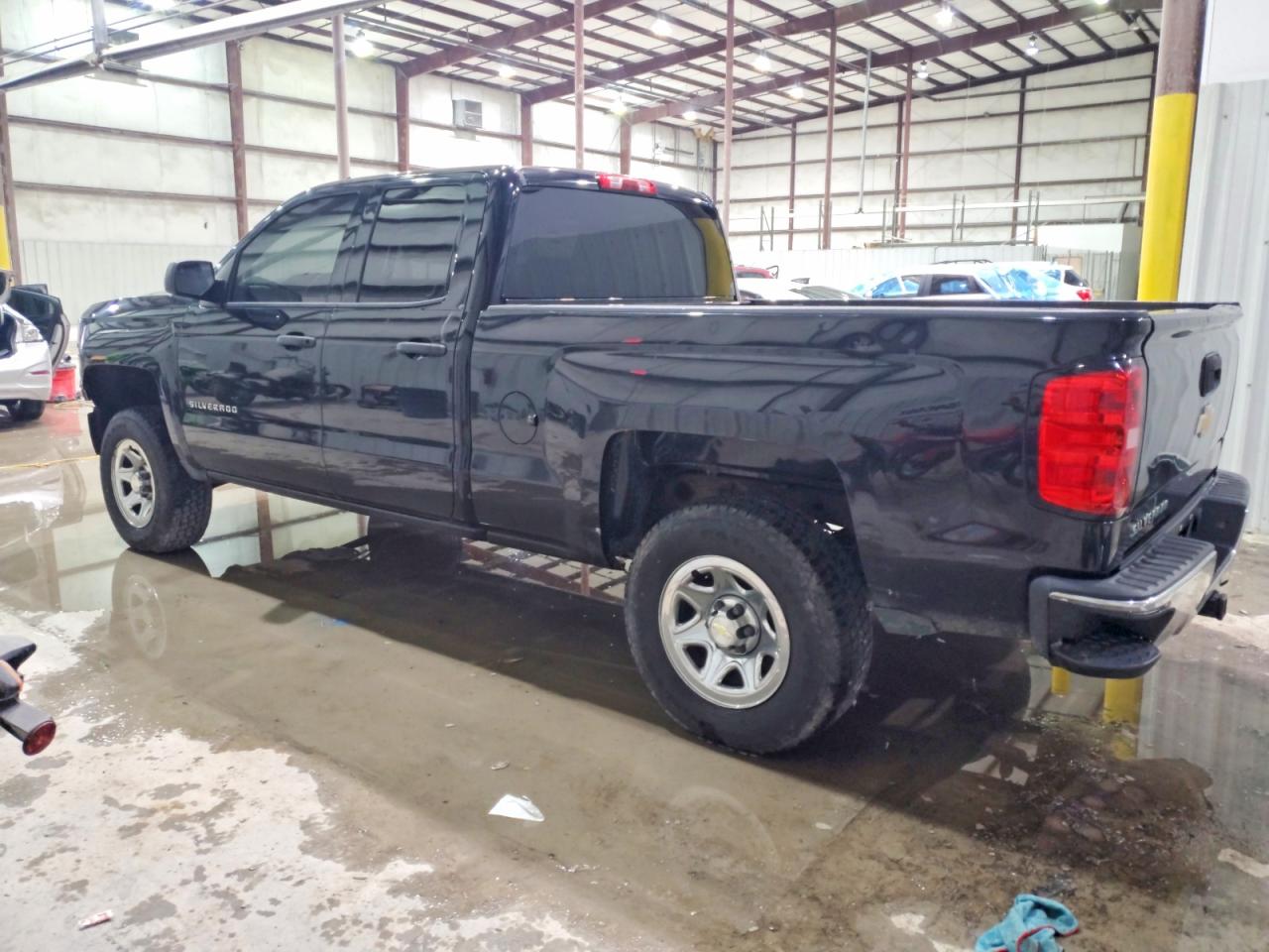 2014 CHEVROLET SILVERADO C1500 photo 2