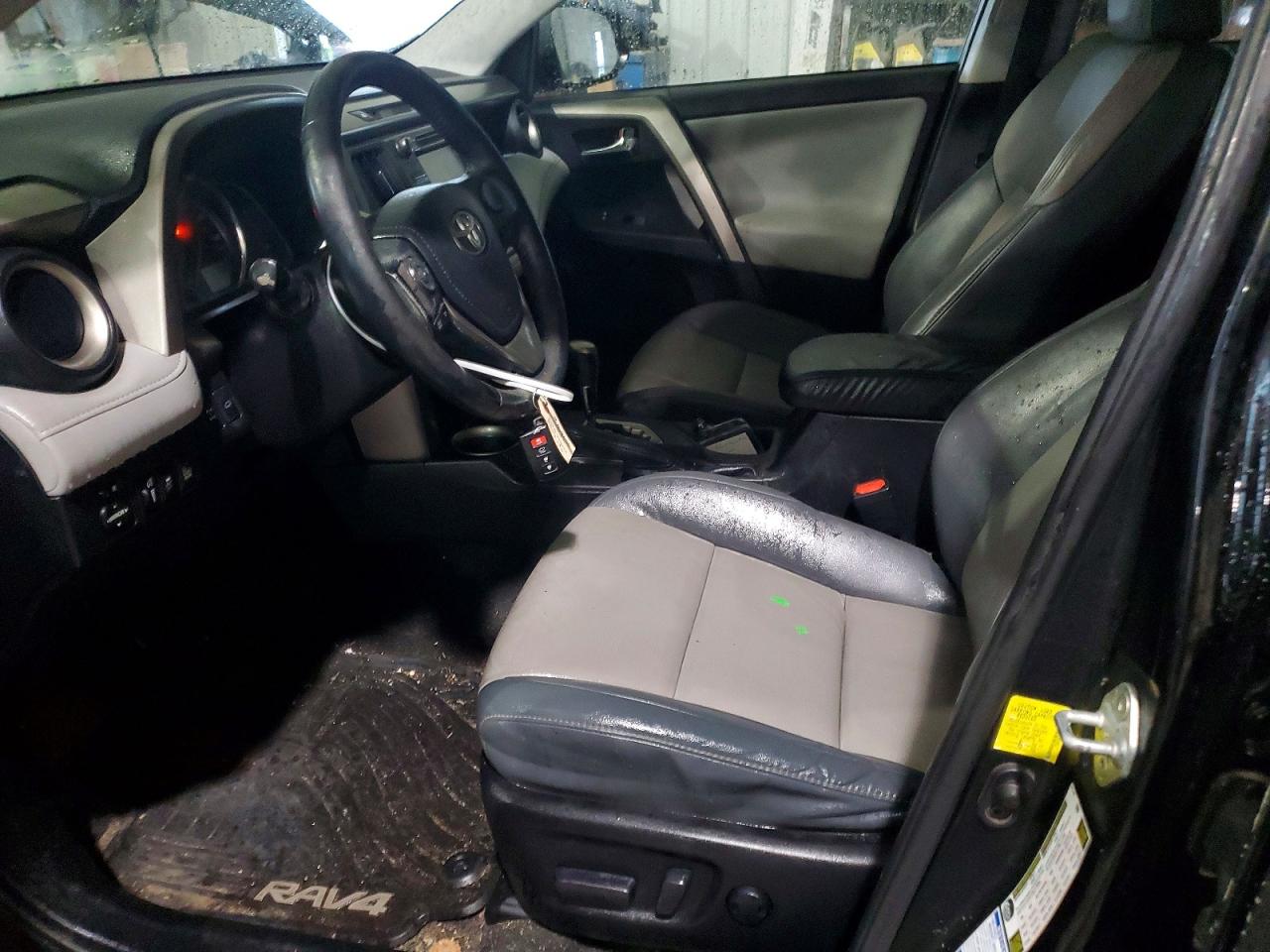 2015 TOYOTA RAV4 LIMITED photo 19