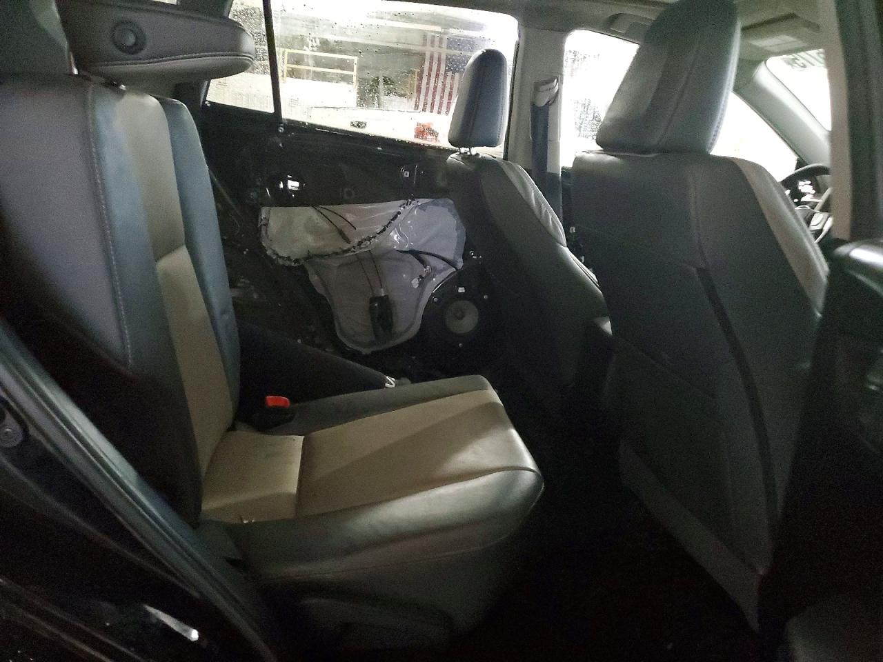 2015 TOYOTA RAV4 LIMITED photo 28