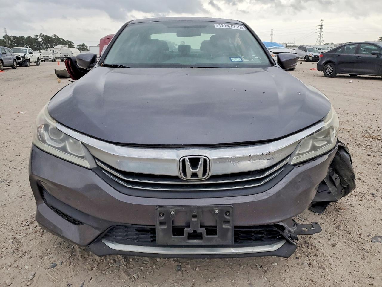 2017 HONDA ACCORD LX photo 5
