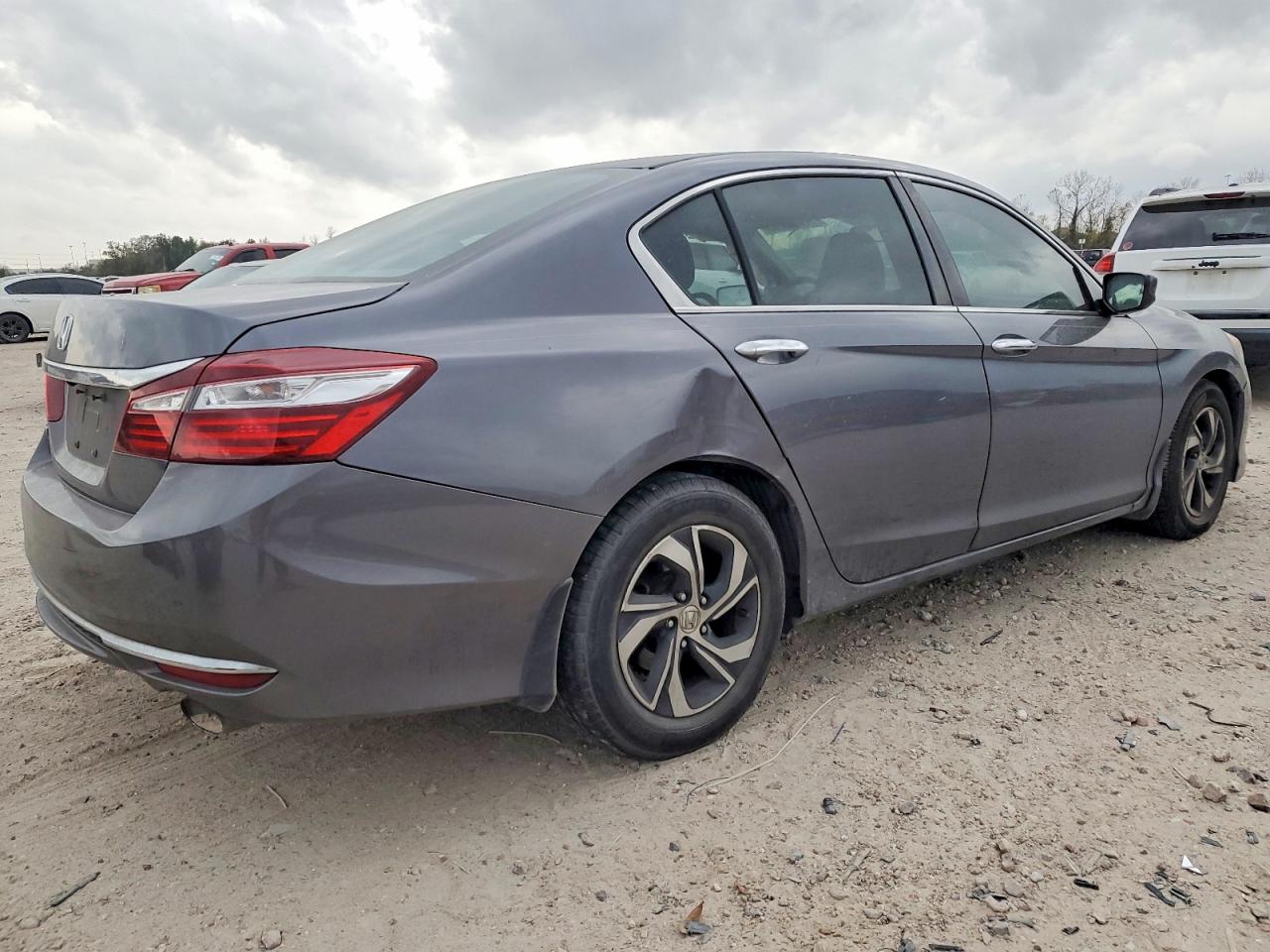 2017 HONDA ACCORD LX photo 3
