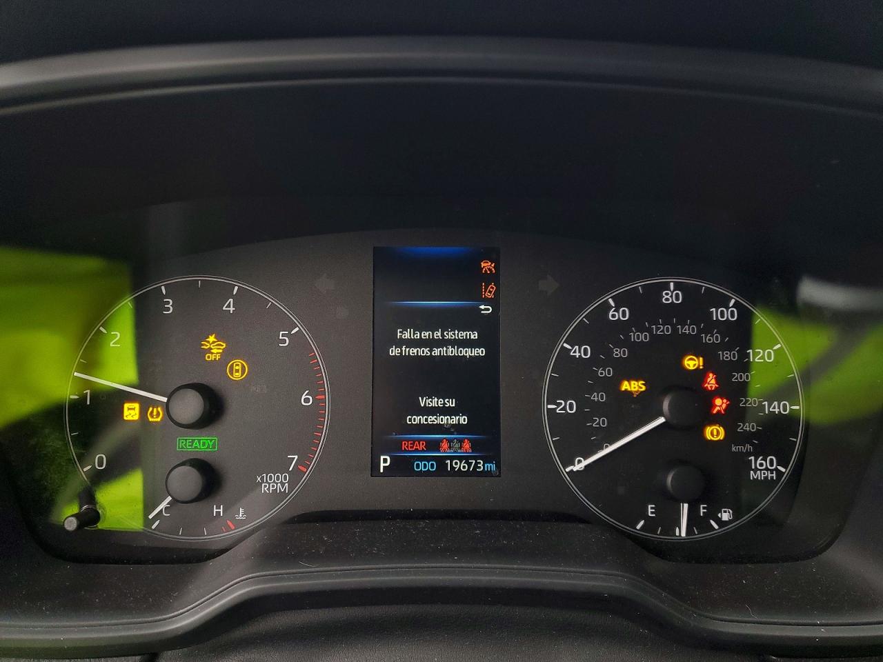 2025 TOYOTA COROLLA LE photo 25