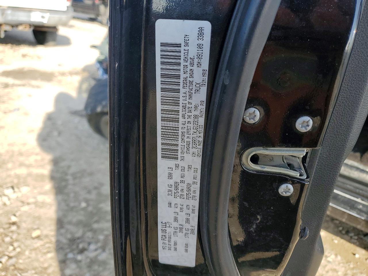 2018 RAM 1500 SLT photo 34
