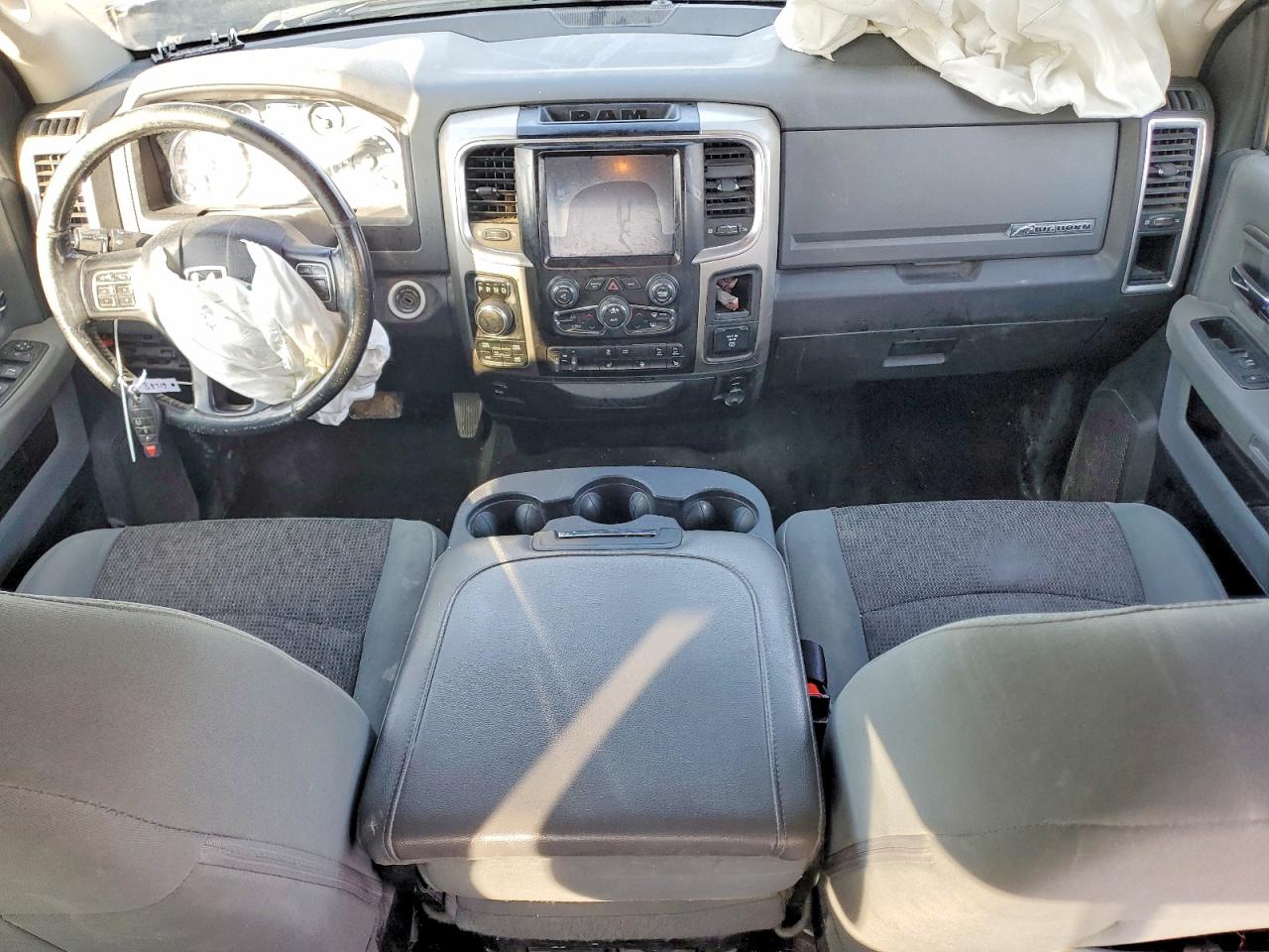 2018 RAM 1500 SLT photo 22