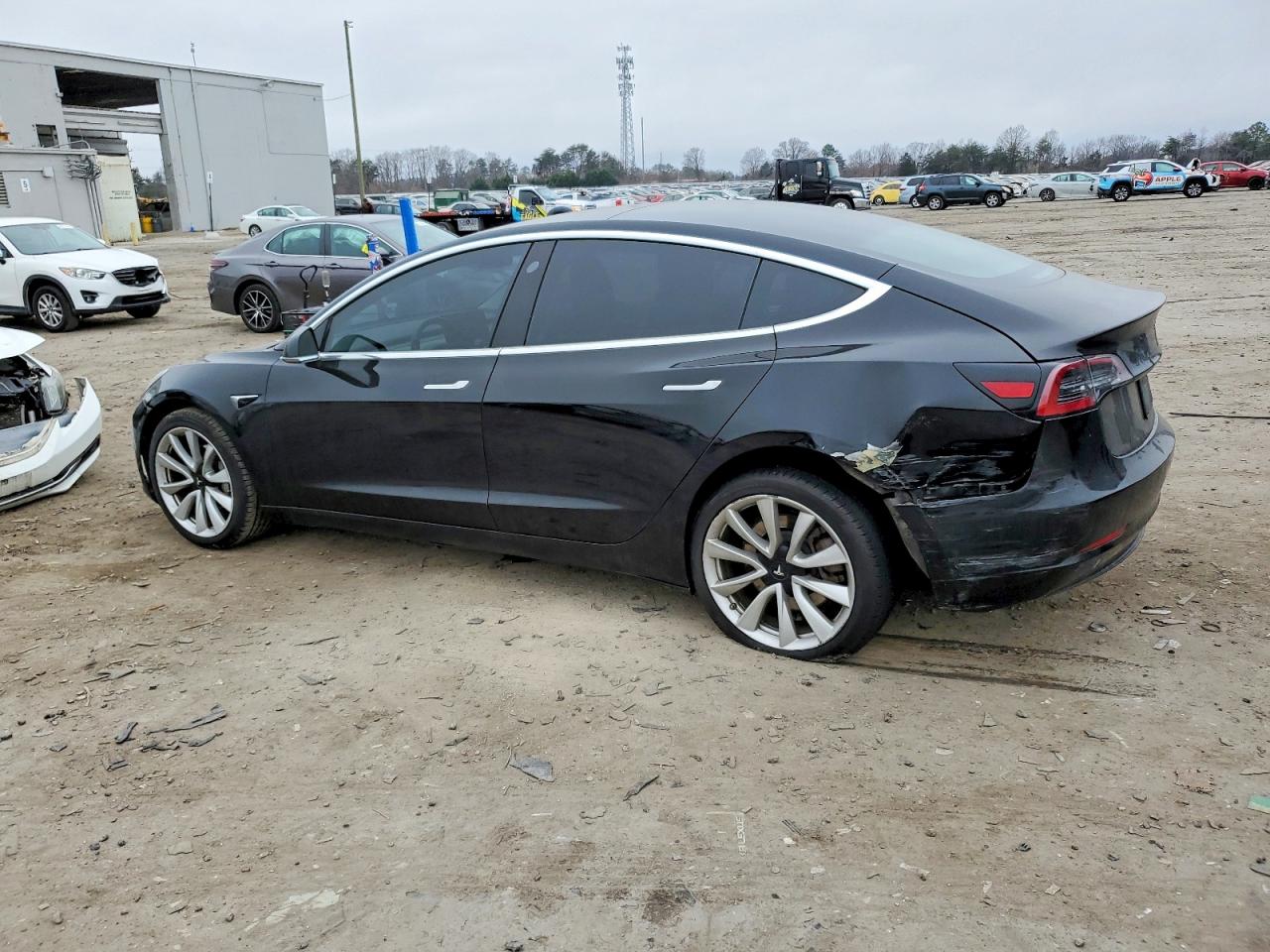 2019 TESLA MODEL 3 photo 4